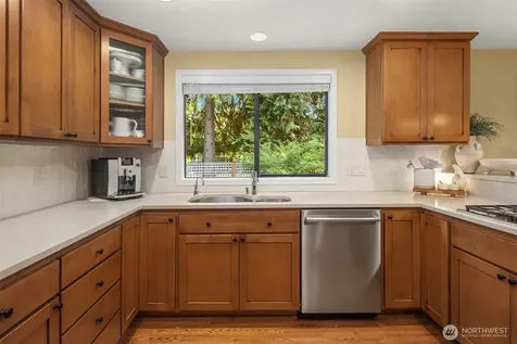 4402 170th Court NE Redmond WA 98052