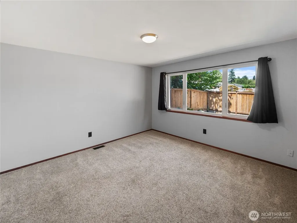 34203 44th Avenue S Auburn WA 98001