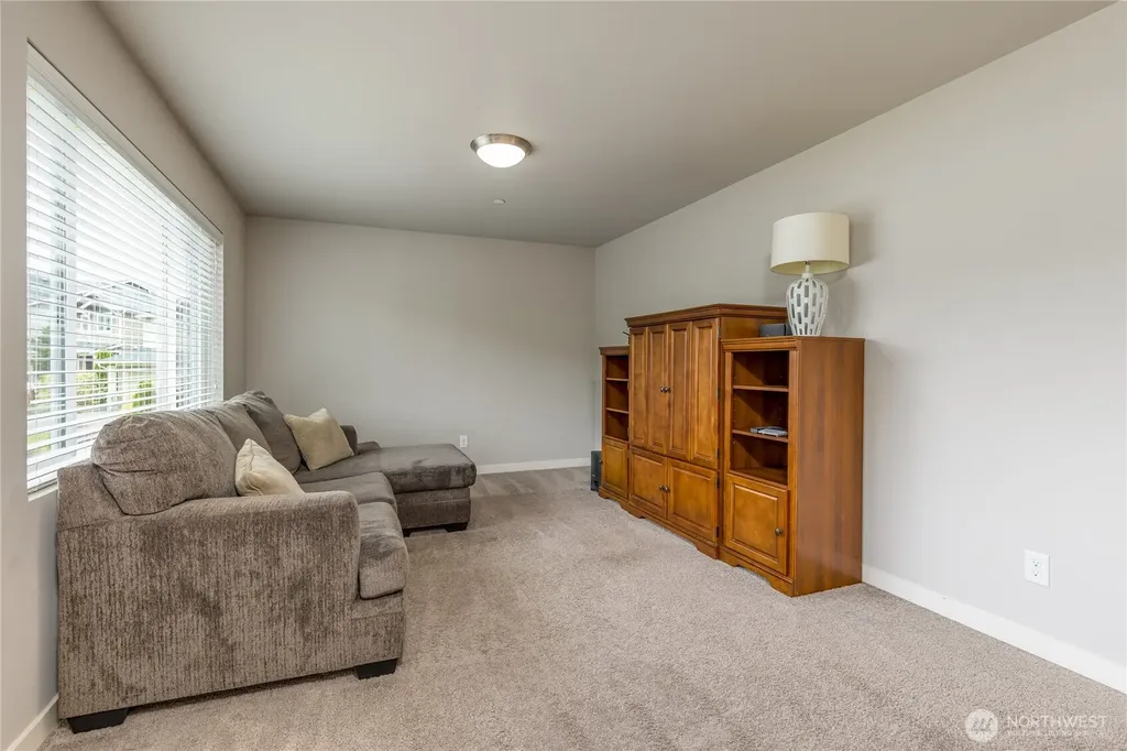 29324 122nd Place SE Auburn WA 98092
