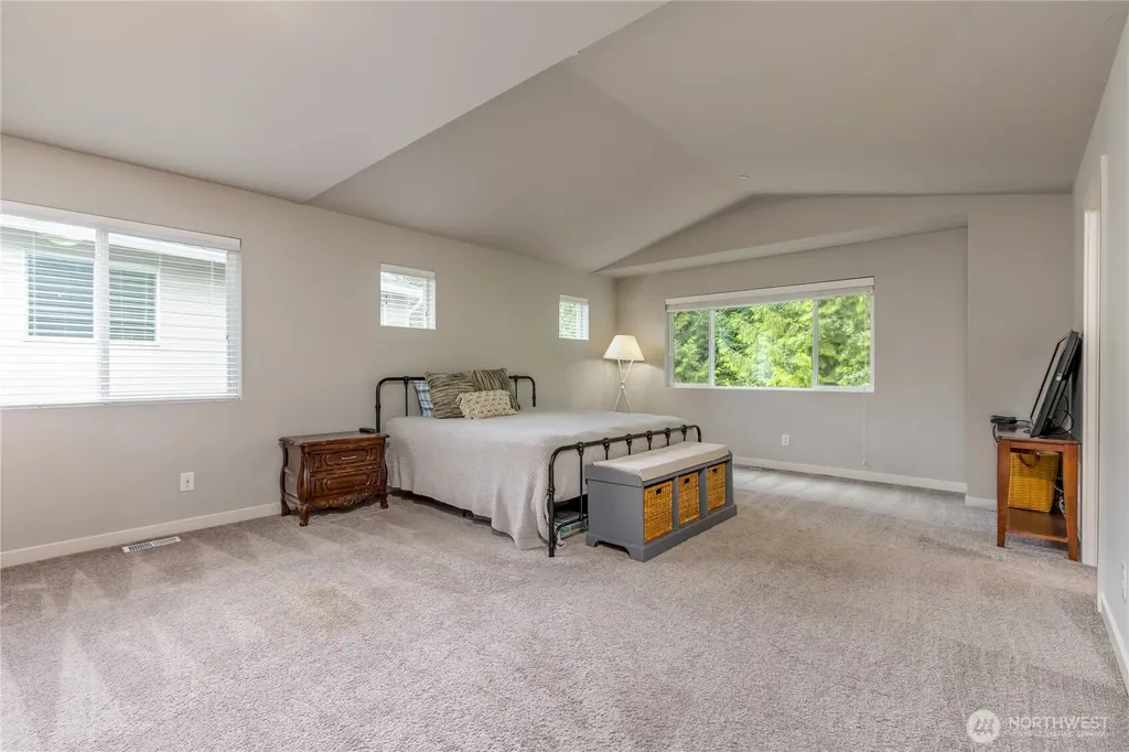 29324 122nd Place SE Auburn WA 98092