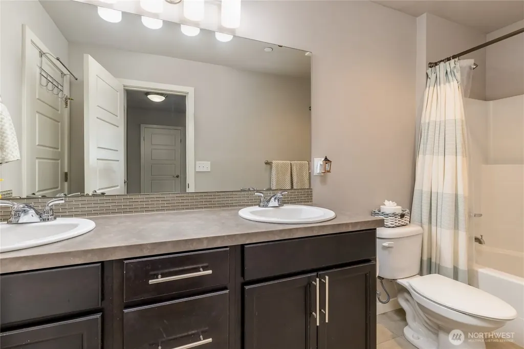 29324 122nd Place SE Auburn WA 98092