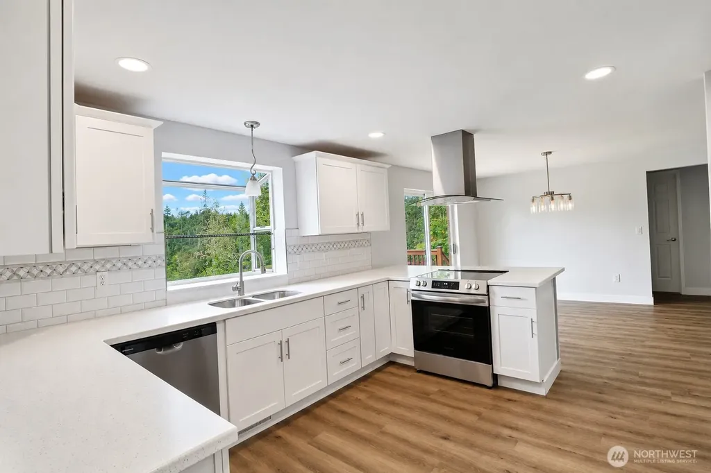 8410 Kaster Drive NE Bremerton WA 98311