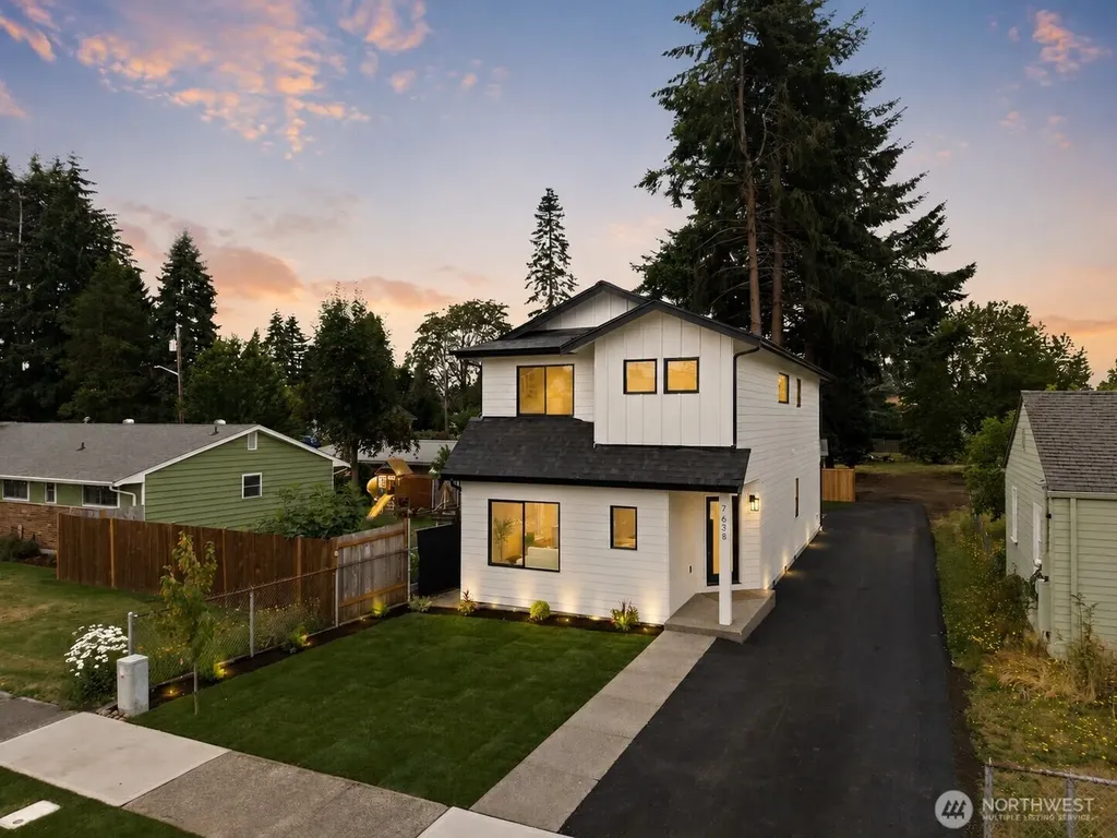 7638 S J Street Tacoma WA 98408