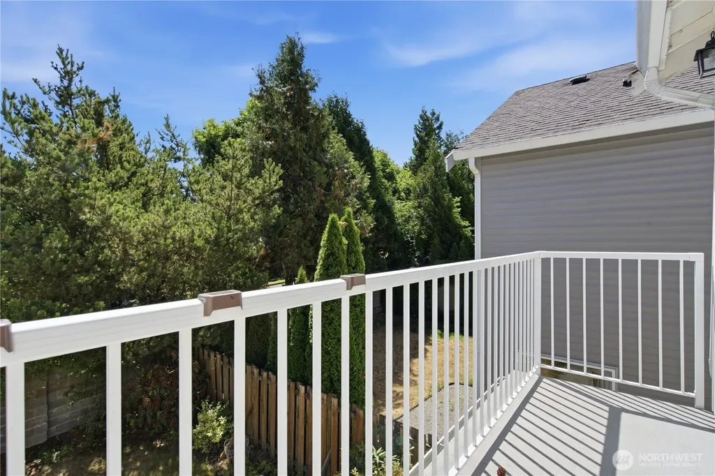 5928 Elizabeth Avenue SE Auburn WA 98092