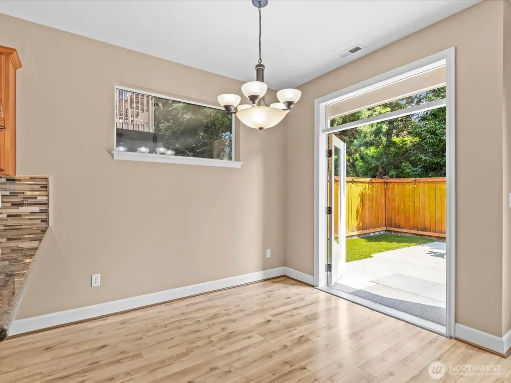 16282 2nd Pl S Burien WA 98148