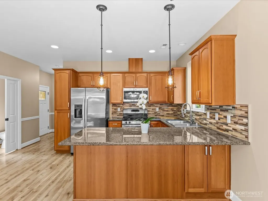 16282 2nd Pl S Burien WA 98148