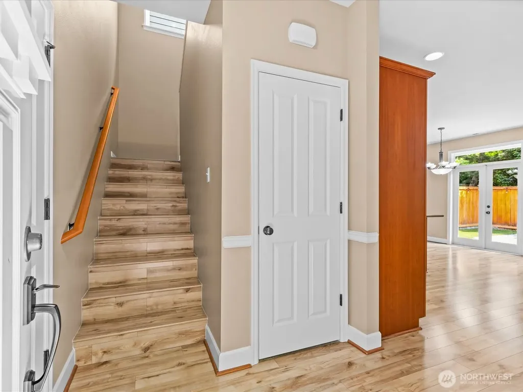 16282 2nd Pl S Burien WA 98148