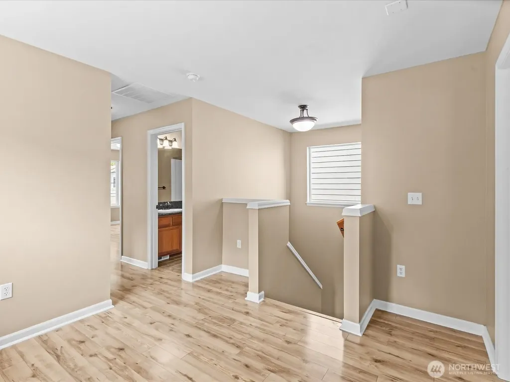16282 2nd Pl S Burien WA 98148