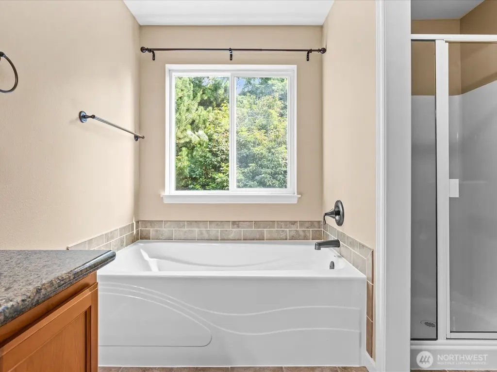 16282 2nd Pl S Burien WA 98148