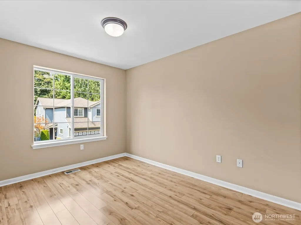 16282 2nd Pl S Burien WA 98148
