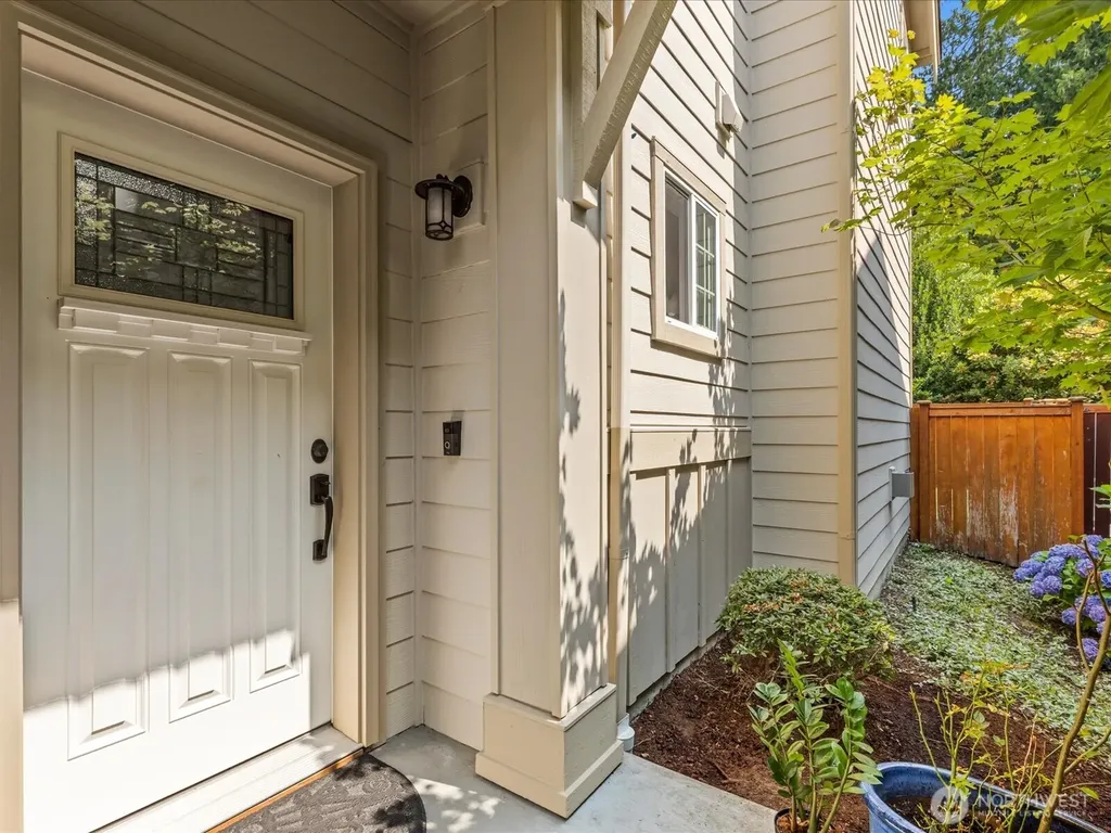 16282 2nd Pl S Burien WA 98148