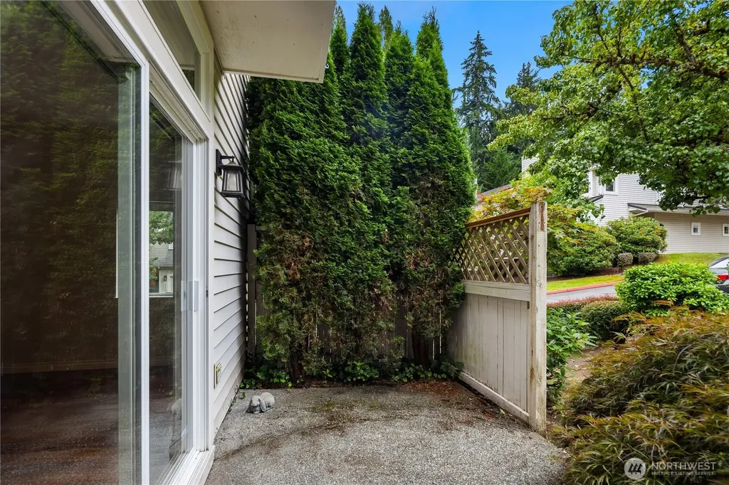 12440 NE 7th Place Bellevue WA 98005