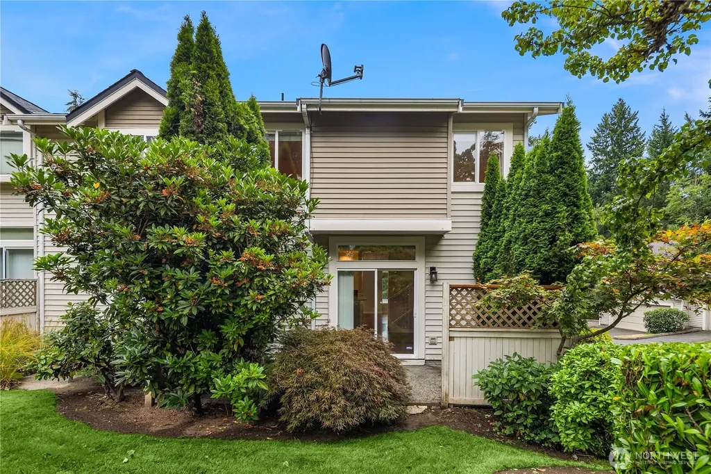 12440 NE 7th Place Bellevue WA 98005