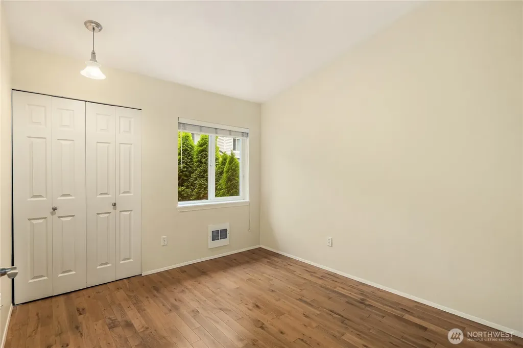 12440 NE 7th Place Bellevue WA 98005