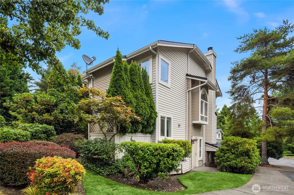 12440 NE 7th Place Bellevue WA 98005