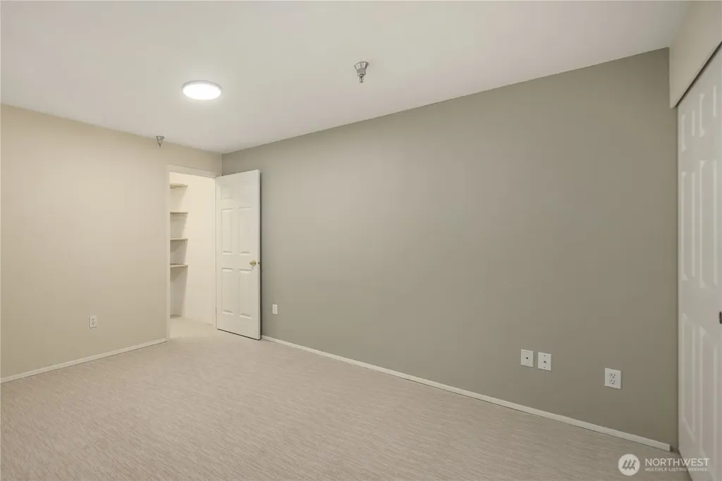 12440 NE 7th Place Bellevue WA 98005
