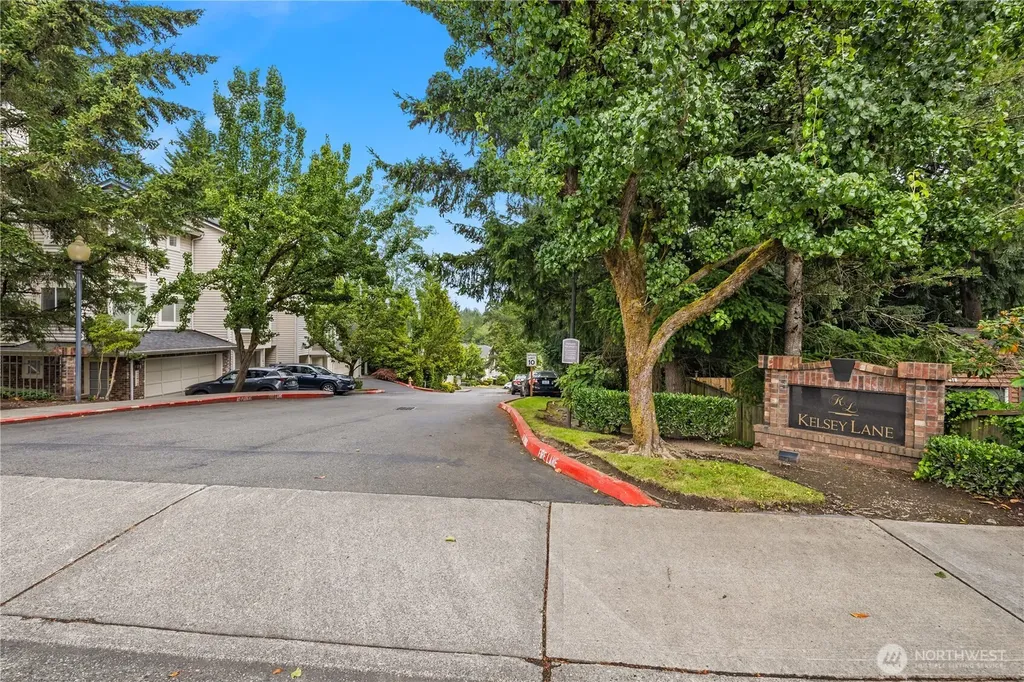 12440 NE 7th Place Bellevue WA 98005