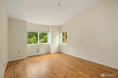 12440 NE 7th Place Bellevue WA 98005