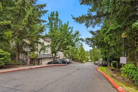 12440 NE 7th Place Bellevue WA 98005