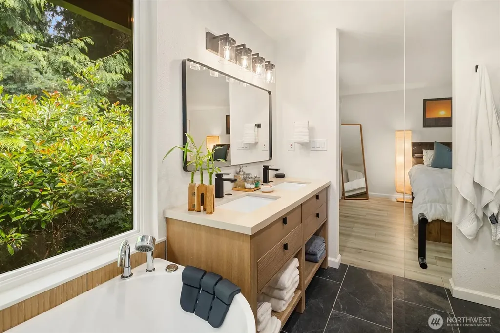 14642 NE 174th Street Woodinville WA 98072