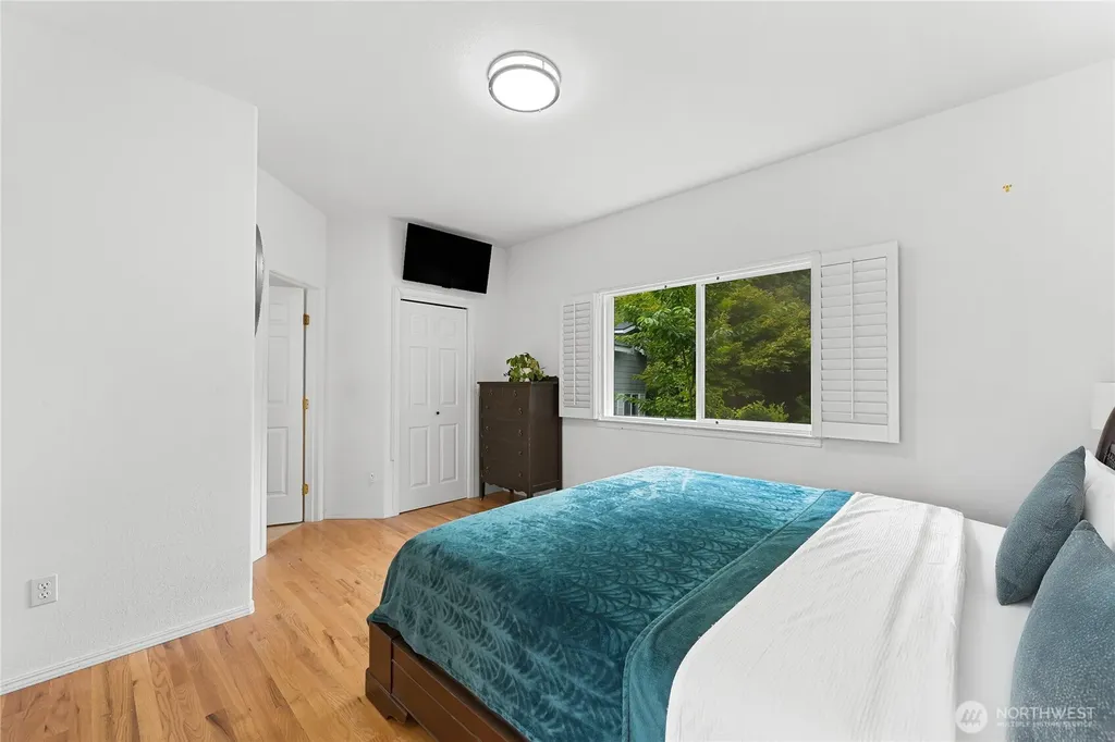 912 S Hills Drive Bellingham WA 98229
