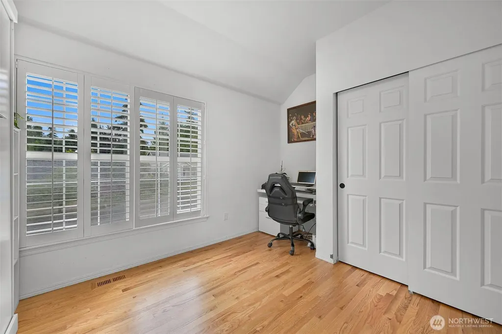 912 S Hills Drive Bellingham WA 98229