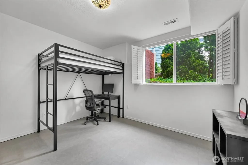 912 S Hills Drive Bellingham WA 98229