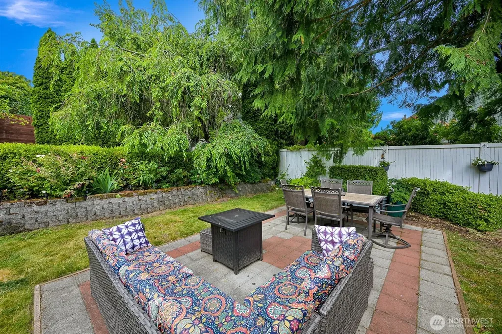 912 S Hills Drive Bellingham WA 98229