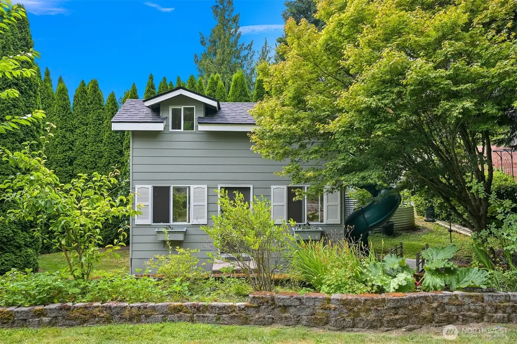 912 S Hills Drive Bellingham WA 98229
