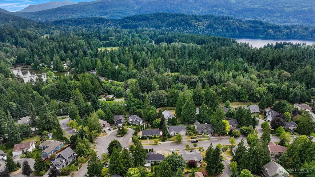 912 S Hills Drive Bellingham WA 98229