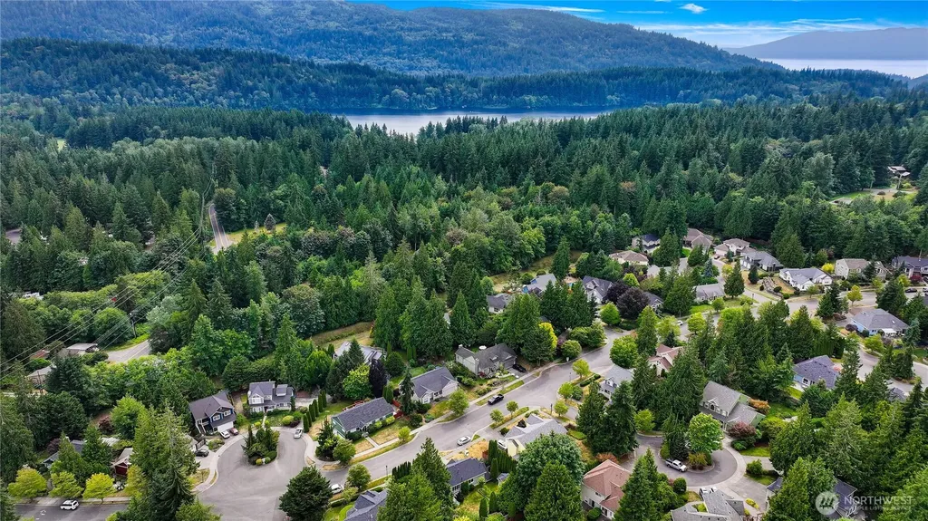 912 S Hills Drive Bellingham WA 98229