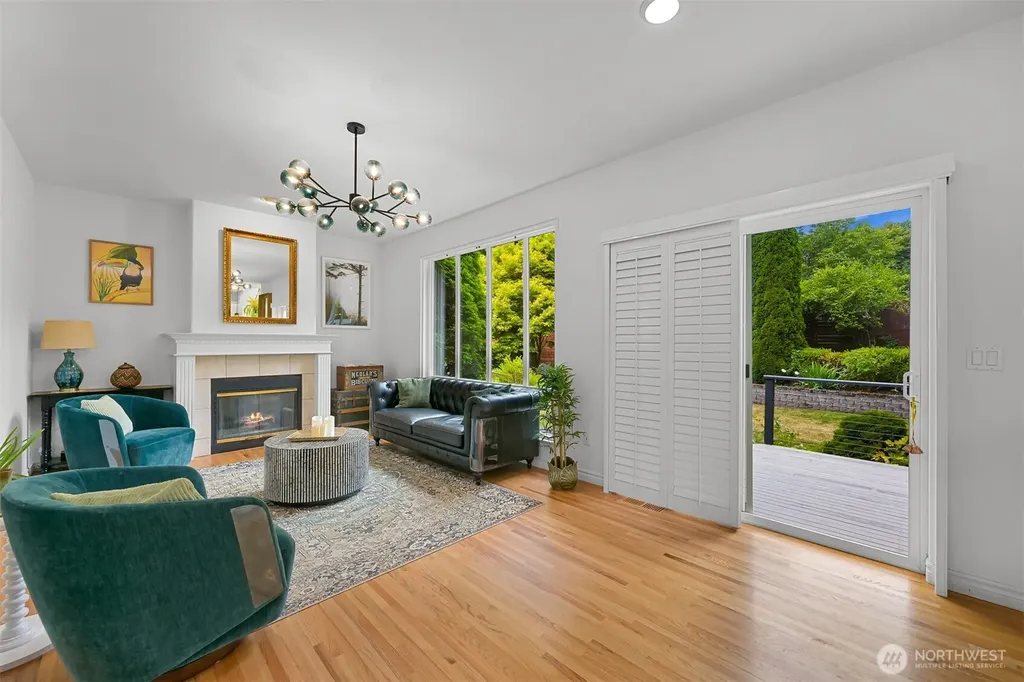 912 S Hills Drive Bellingham WA 98229