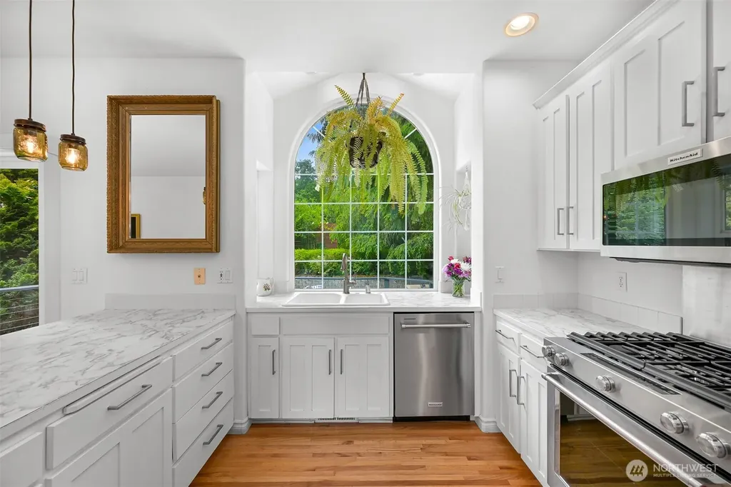 912 S Hills Drive Bellingham WA 98229