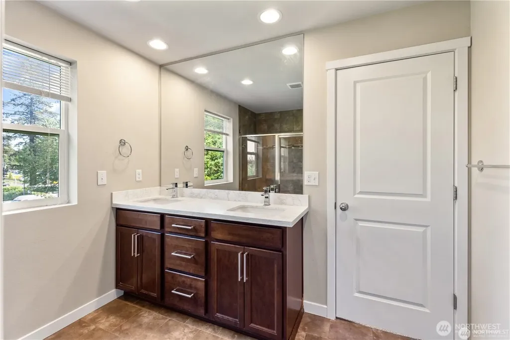 16611 48th Avenue W Edmonds WA 98026