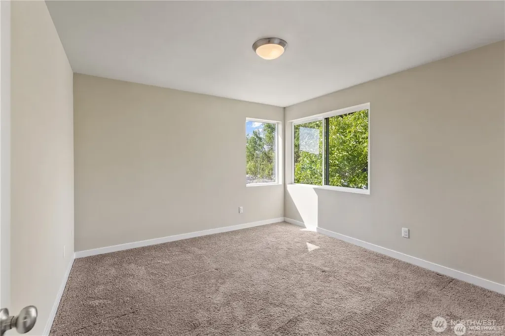 16611 48th Avenue W Edmonds WA 98026