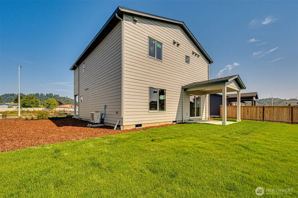2016 Henderson Way Longview WA 98632