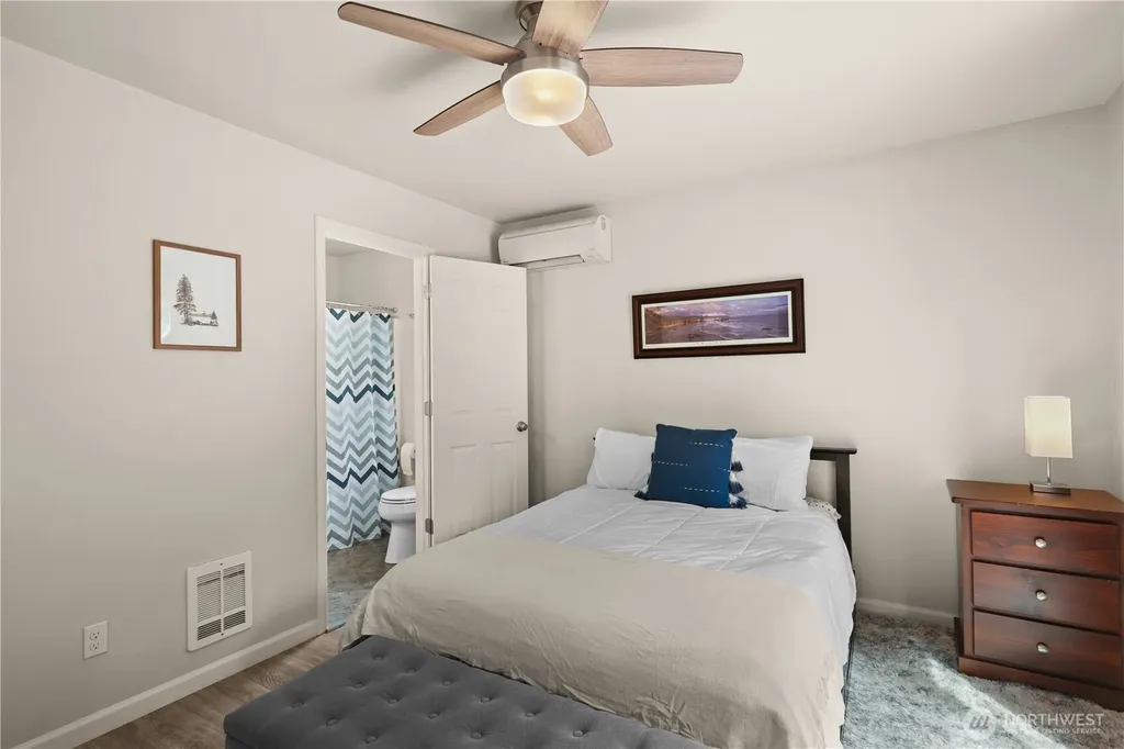 193 NE Max William Loop Poulsbo WA 98370