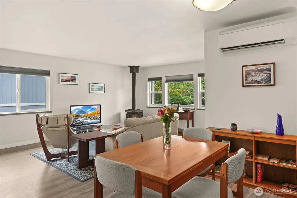 193 NE Max William Loop Poulsbo WA 98370