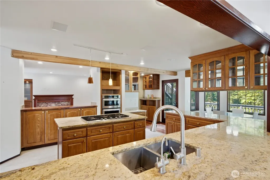 4739 Fernridge Lane Mercer Island WA 98040
