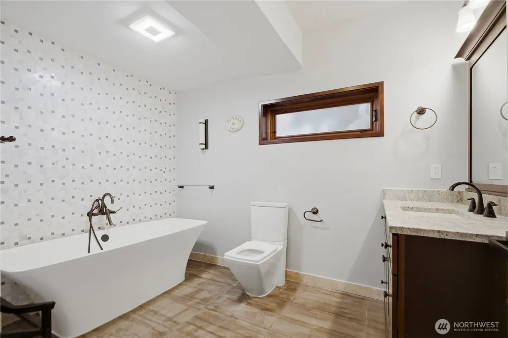 4739 Fernridge Lane Mercer Island WA 98040
