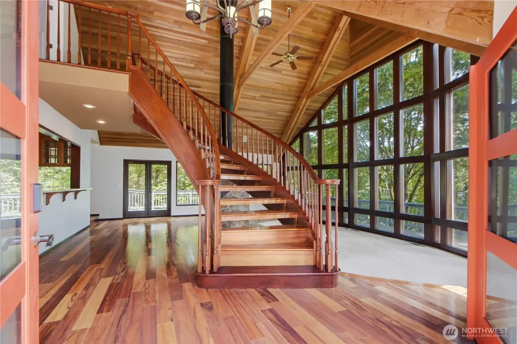 4739 Fernridge Lane Mercer Island WA 98040
