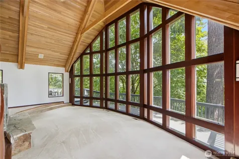 4739 Fernridge Lane Mercer Island WA 98040
