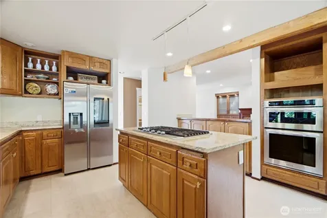 4739 Fernridge Lane Mercer Island WA 98040