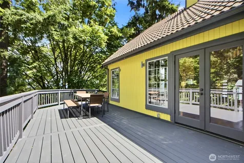 4739 Fernridge Lane Mercer Island WA 98040
