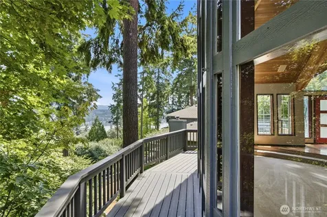 4739 Fernridge Lane Mercer Island WA 98040