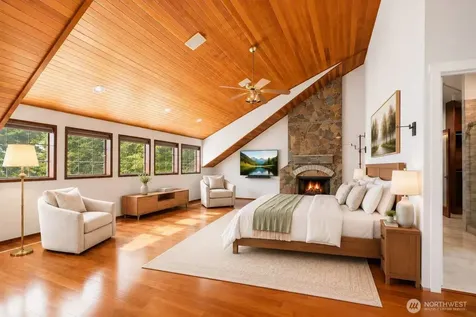 4739 Fernridge Lane Mercer Island WA 98040