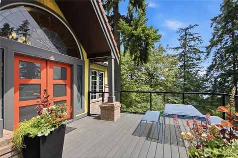 4739 Fernridge Lane Mercer Island WA 98040