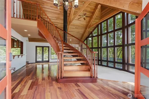 4739 Fernridge Lane Mercer Island WA 98040