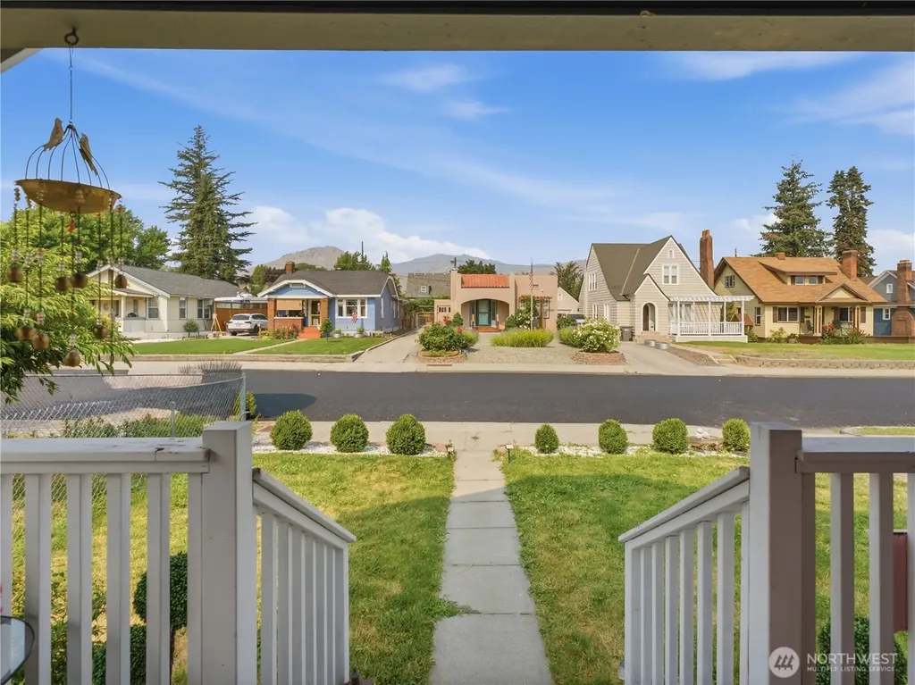 203 N Emerson Avenue Wenatchee WA 98801