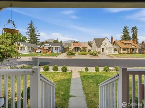 203 N Emerson Avenue Wenatchee WA 98801